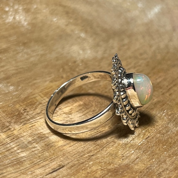 Natural Ethiopian Opal 925 Sterling Silver Ring - Picture 8 of 15